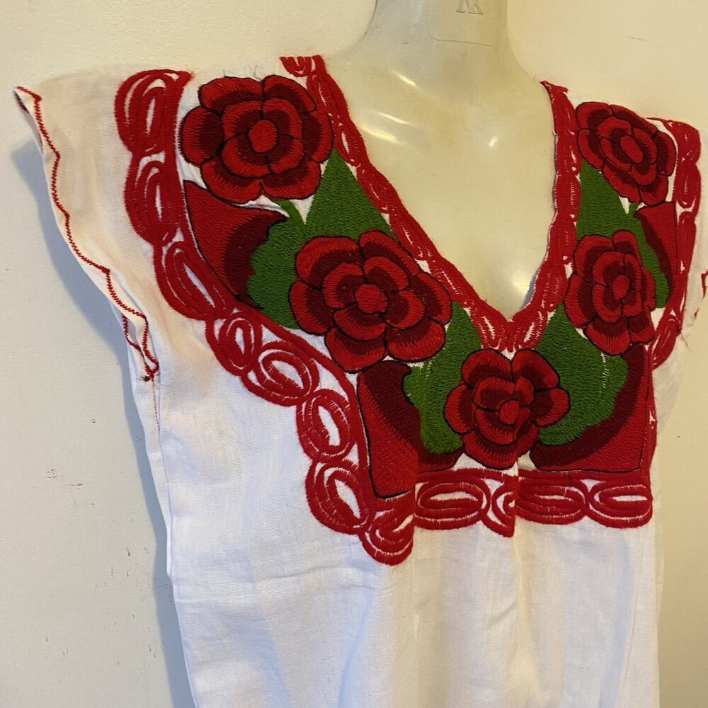 Vintage Mexican Blouse Shirt Top Embroidered Flowers Huipil Chiapas Sz S/M Frida - Picture 3 of 8